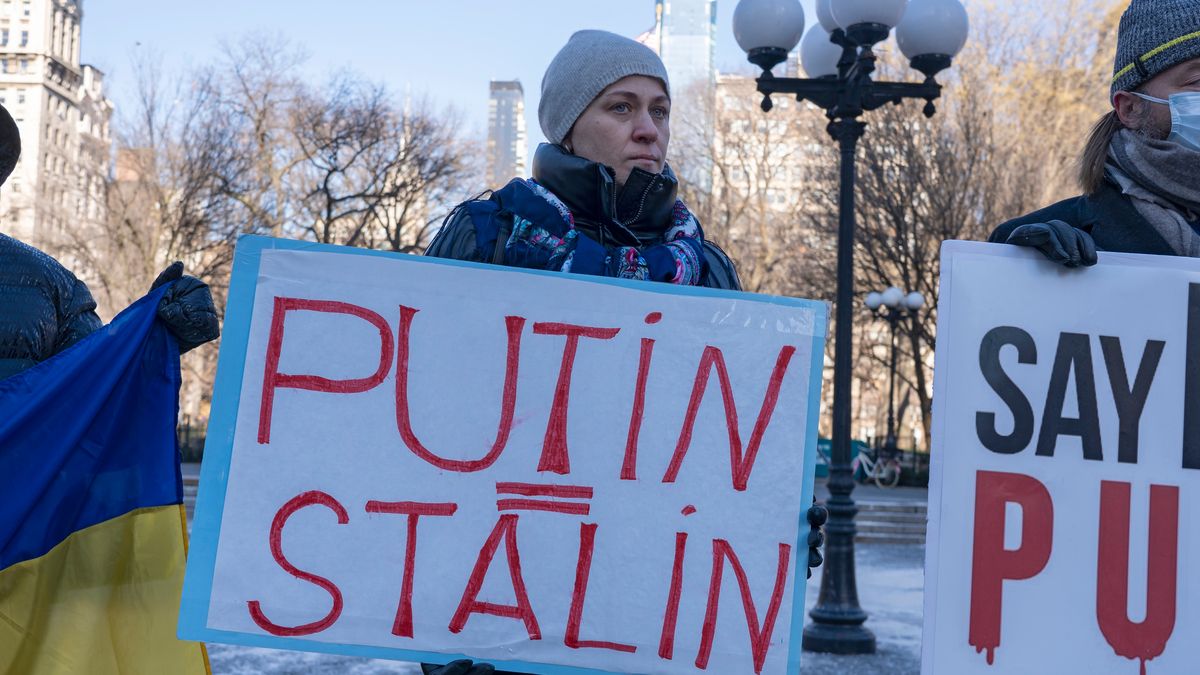 Putin využívá Stalinův odkaz k podpoře války
